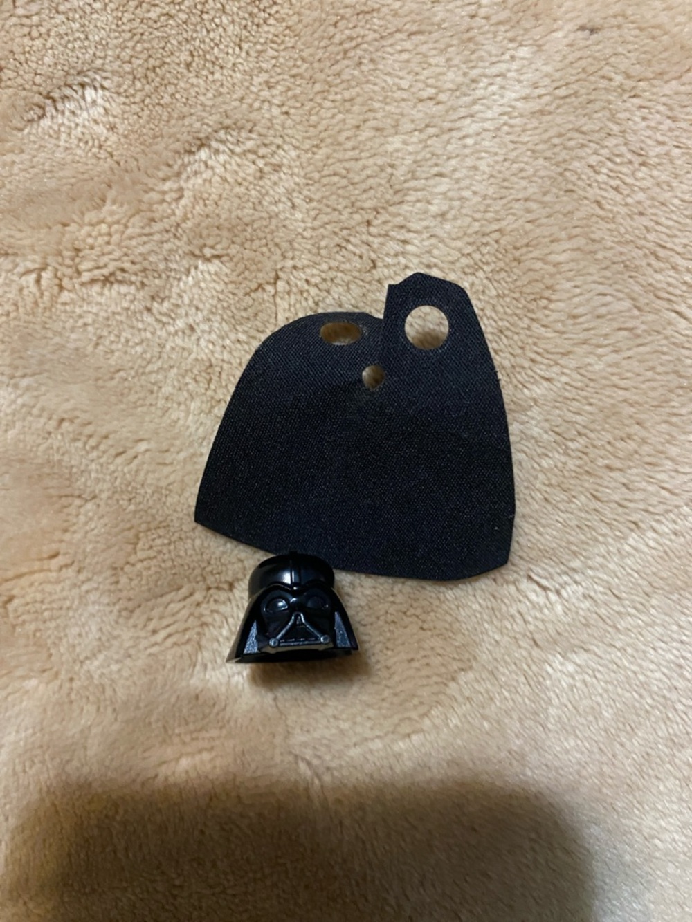 Lego Star Wars Darth Vader Helmet with Black Cape Minifigure